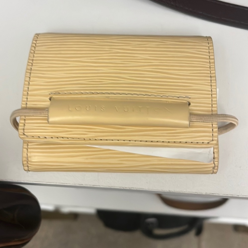 LV Elastique Wallet